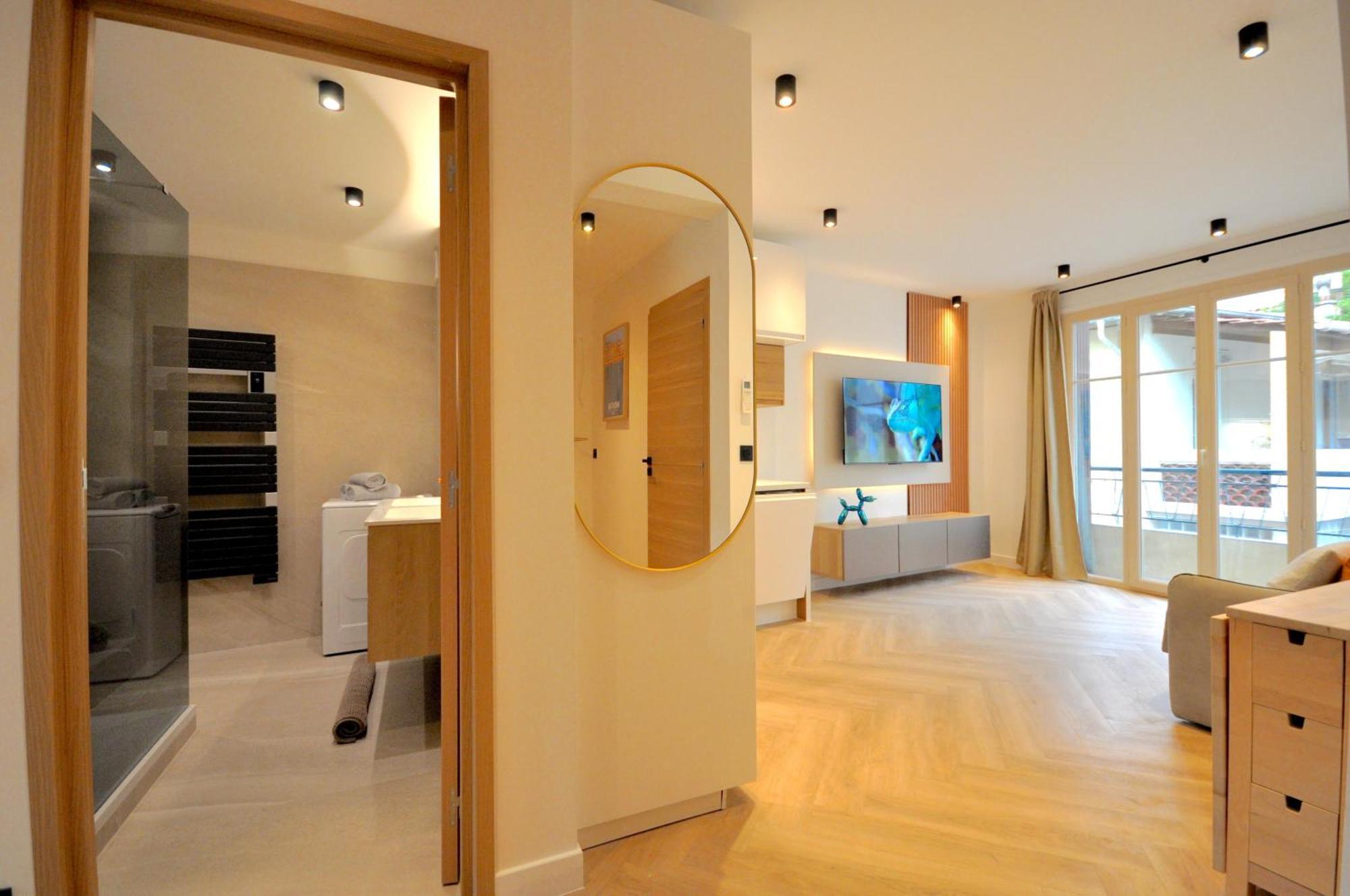 Monaco # Menton - 6 Persons - 2 Bedrooms - Full Renovated - Private Parking - Hypercenter - Clim - Beach And Sun Eksteriør billede