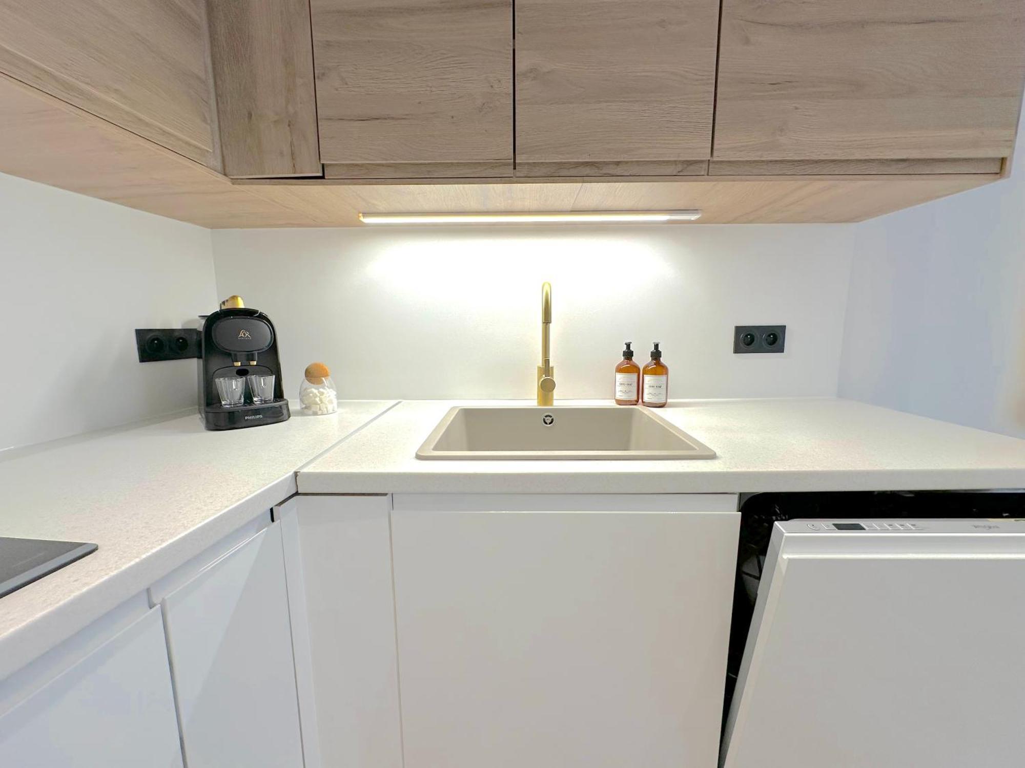 Monaco # Menton - 6 Persons - 2 Bedrooms - Full Renovated - Private Parking - Hypercenter - Clim - Beach And Sun Eksteriør billede