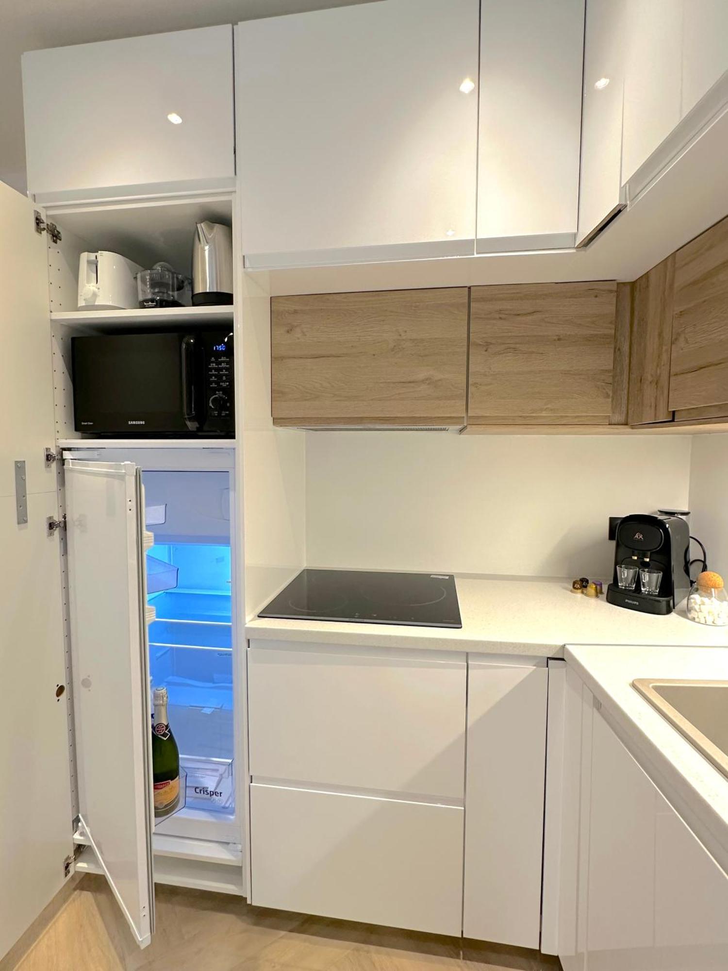 Monaco # Menton - 6 Persons - 2 Bedrooms - Full Renovated - Private Parking - Hypercenter - Clim - Beach And Sun Eksteriør billede