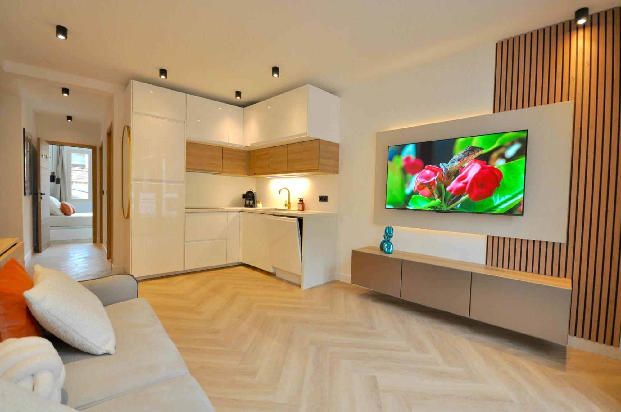 Monaco # Menton - 6 Persons - 2 Bedrooms - Full Renovated - Private Parking - Hypercenter - Clim - Beach And Sun Eksteriør billede
