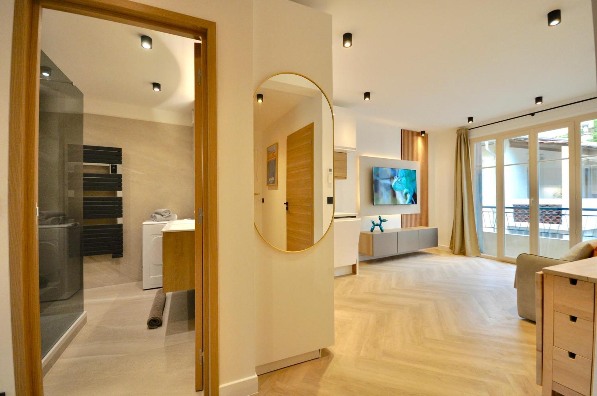 Monaco # Menton - 6 Persons - 2 Bedrooms - Full Renovated - Private Parking - Hypercenter - Clim - Beach And Sun Eksteriør billede