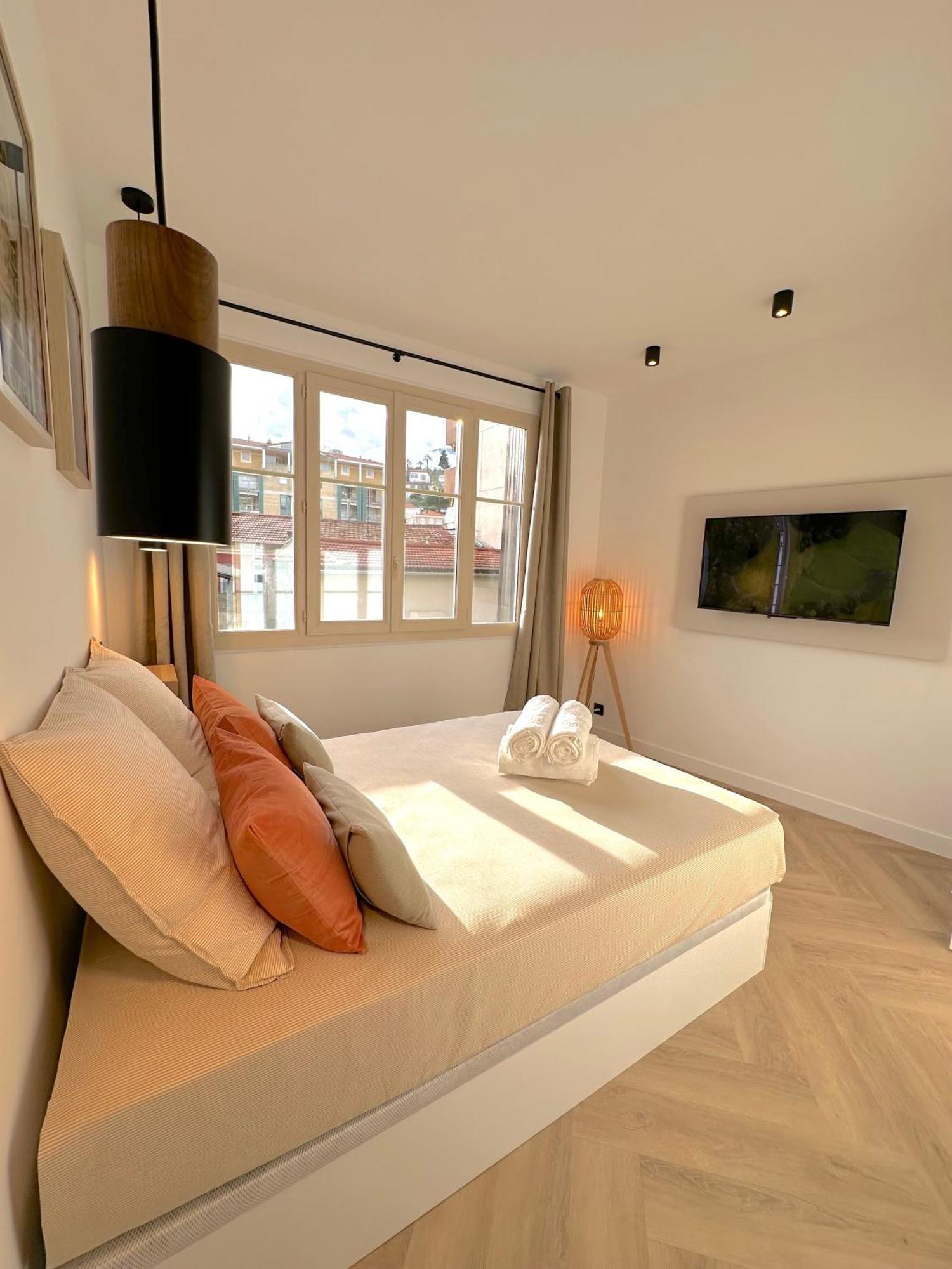 Monaco # Menton - 6 Persons - 2 Bedrooms - Full Renovated - Private Parking - Hypercenter - Clim - Beach And Sun Eksteriør billede